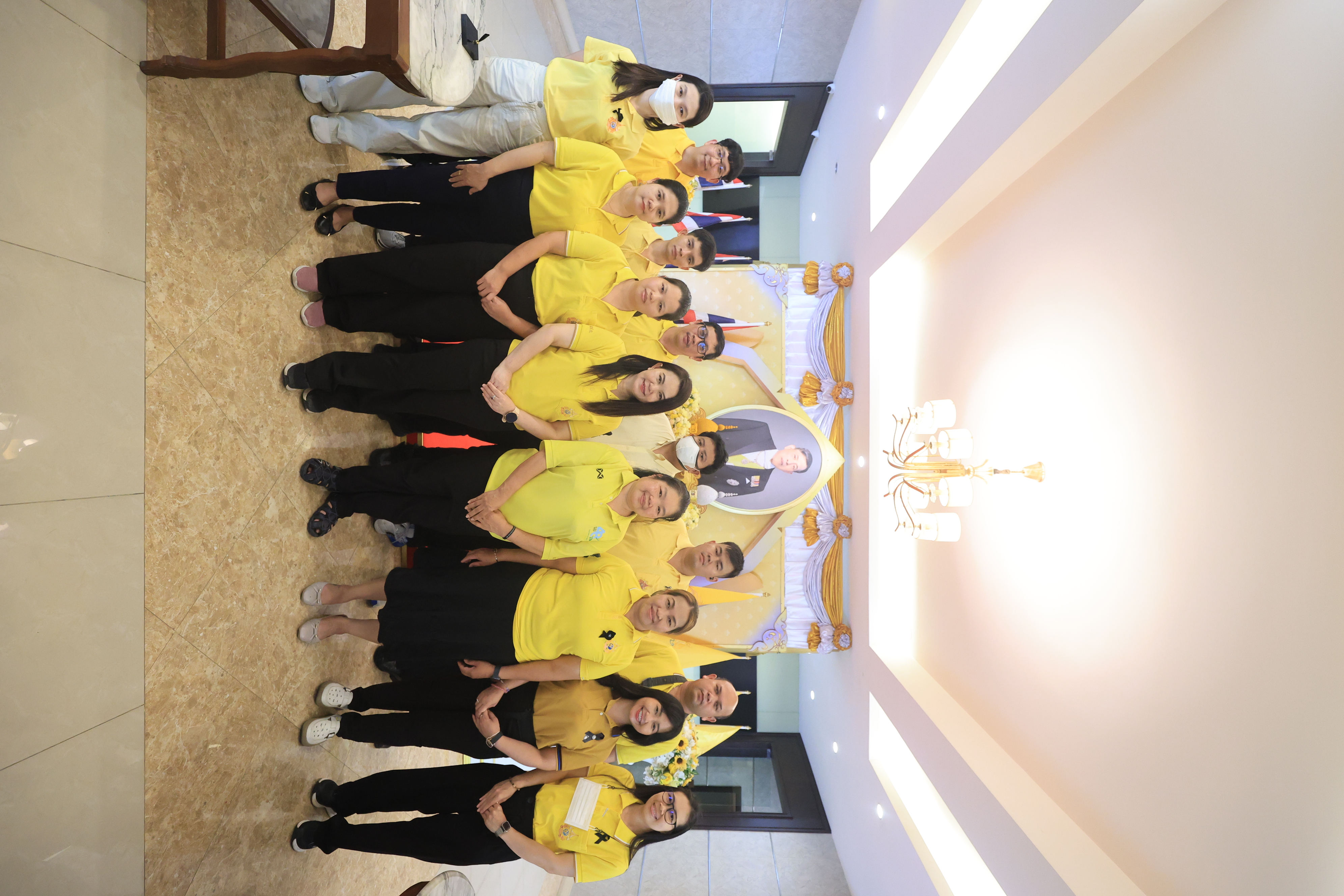 title - ส.ป.ก. ร่วมเฝ้ารับเสด็จฯ พระบาทสมเด็จพระเจ้าอยู่หัว และ สมเด็จพระนางเจ้า ฯ พระบรมราชินี เนื่องในโอกาสเสด็จพระราชดำเนินไปในการ พระราชพิธีเฉลิมพระชนมพรรษา 28 กรกฎาคม 2569